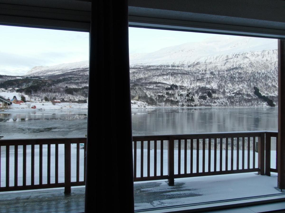 Arctic Inn Gratangen Exterior foto